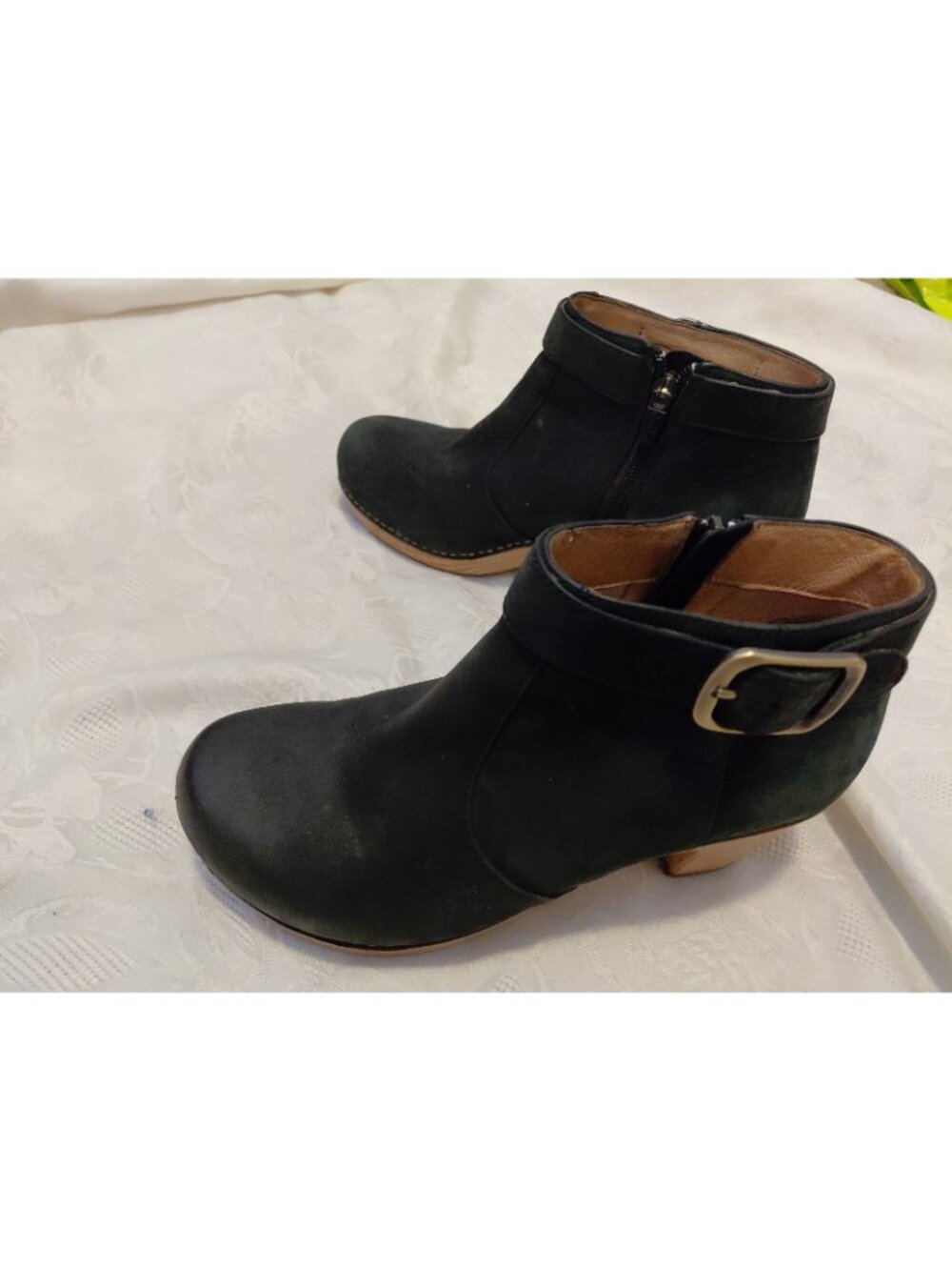 Dansko Ankle Bootie Nubuck Leather Autumn Black Size 38 Faux Wood Block Heel - Picture 2 of 11